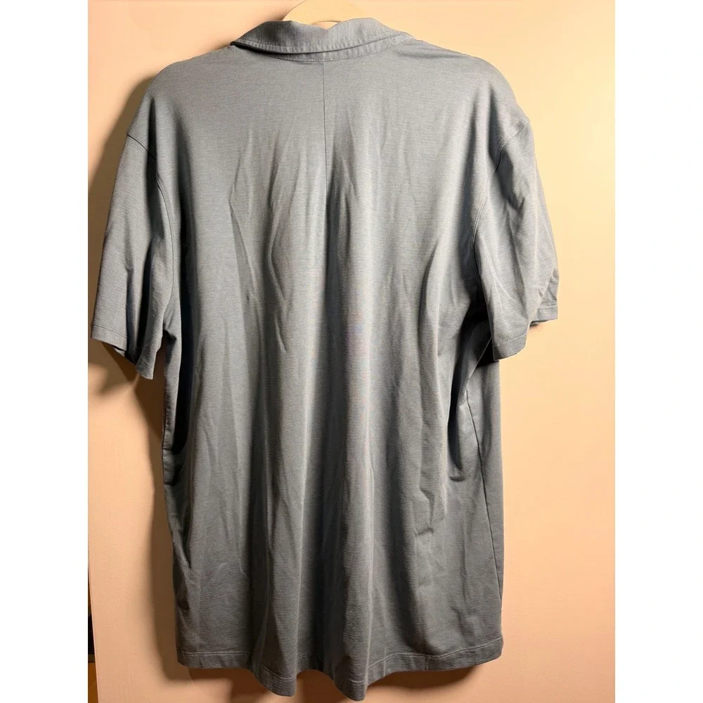 Lululemon Evolution Polo Men Large Blue Grey casual sport Sleeve Golf Shirt